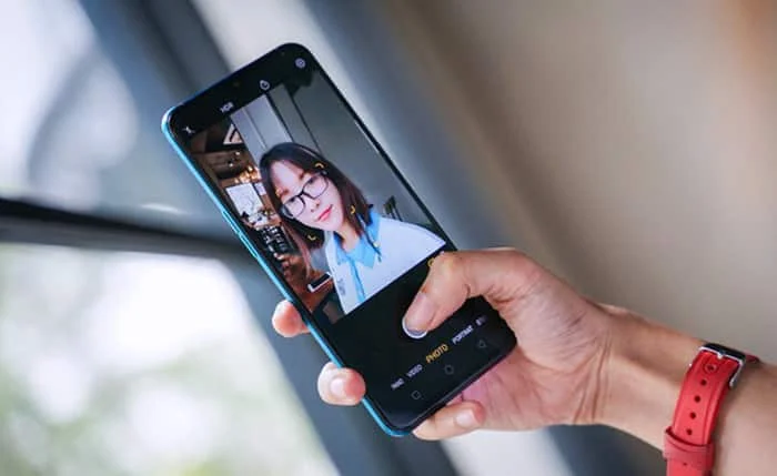 làm đẹp da khi gọi video messenger