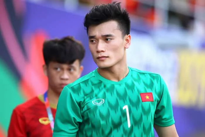 thủ môn bùi tiến dũng thuộc cung hoàng đạo gì