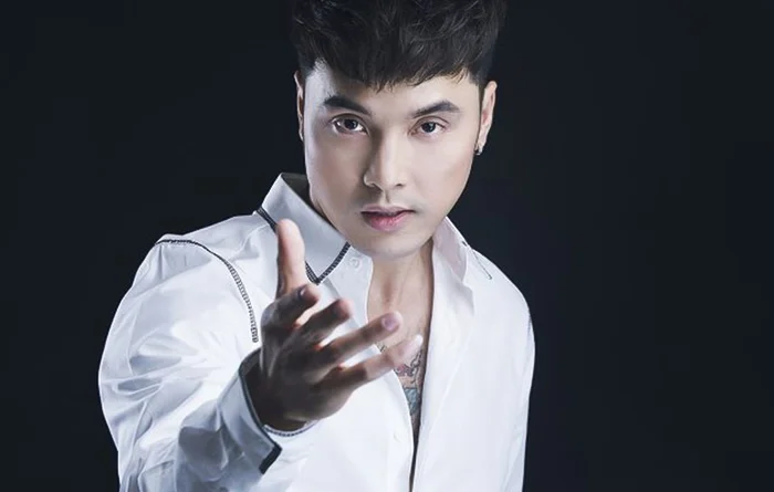 ca sĩ ưng hoàng phúc thuộc cung gì