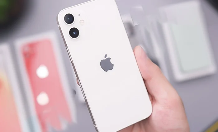 sinh năm 1996 hợp điện thoại màu gì