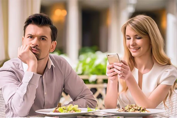 đi ăn cùng bạn trai