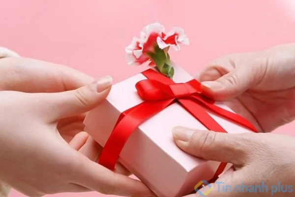 40+ Món quà tặng sinh nhật cho bạn trai [Ý nghĩa] [Đáng yêu]