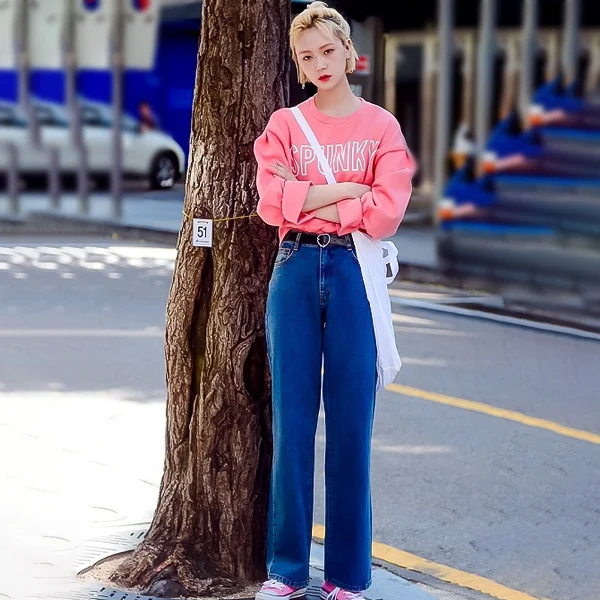 áo hồng quần jean