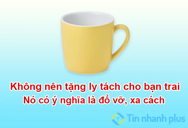 Không nên tặng quà gì cho bạn trai