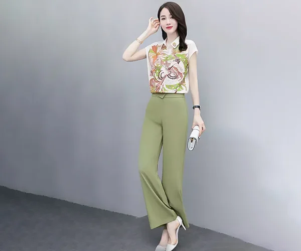 Quần ống rộng với áo voan