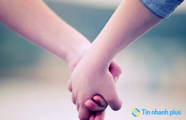 con trai tỏ tình với con gái