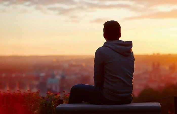 Khi đàn ông buồn phụ nữ nên làm gì