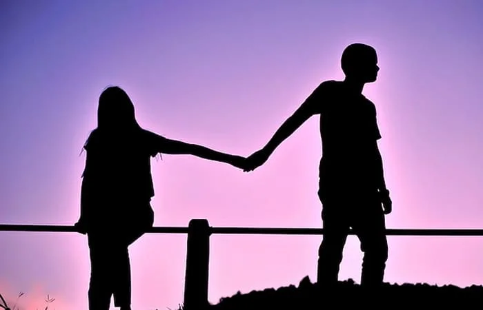 níu kéo một người không yêu mình