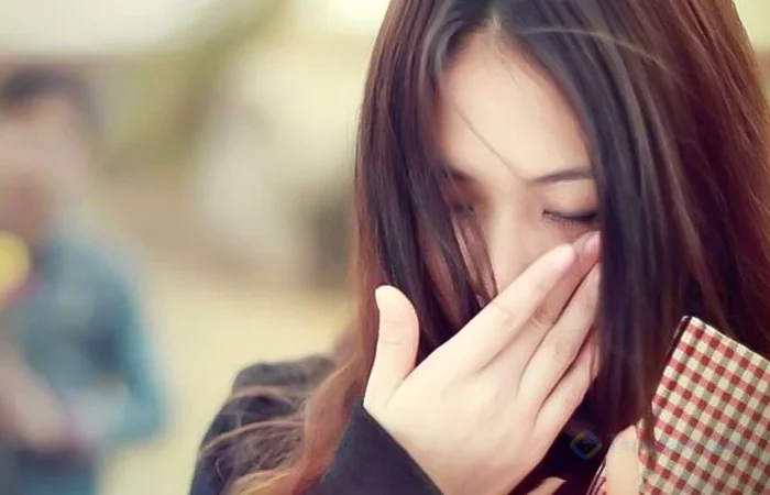 Bạn gái giận không trả lời tin nhắn