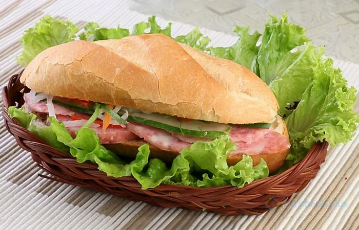 bánh mì kẹp thịt