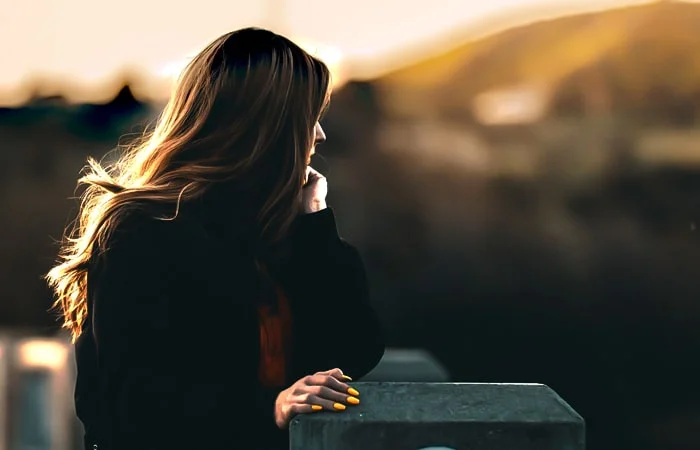 Cách an ủi người đang buồn