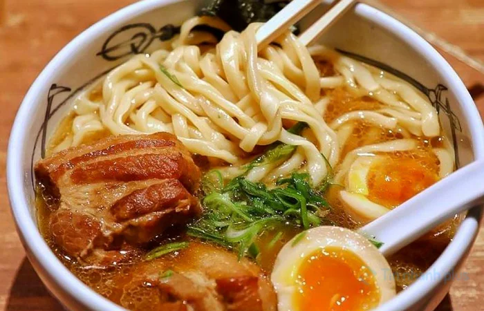 mì udon