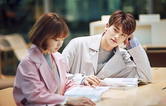 Cách nhắn tin làm quen với trai lạ