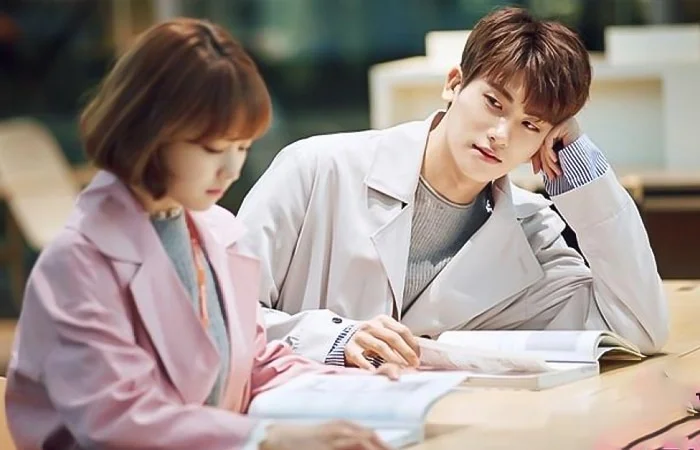 Nhận biết đàn ông yêu thật lòng qua tin nhắn