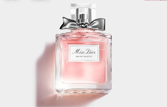 yêu xa nên tặng quà gì cho bạn gái