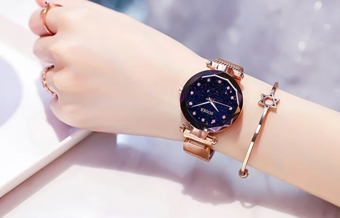 yêu xa nên tặng quà gì cho bạn gái