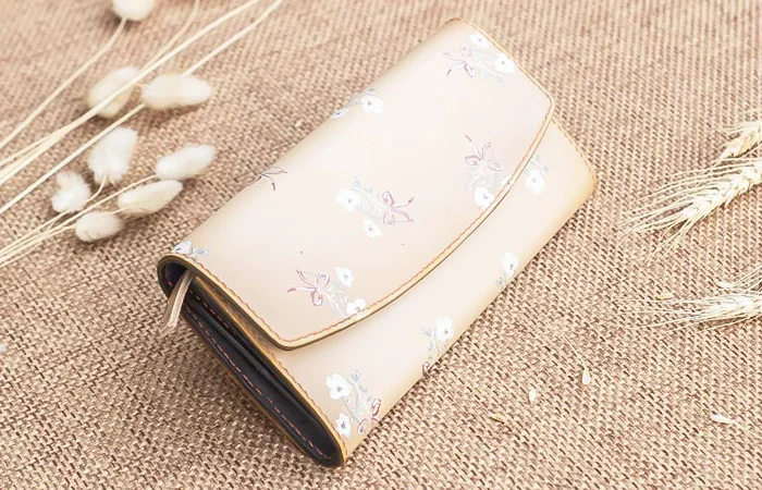 yêu xa nên tặng quà gì cho bạn gái