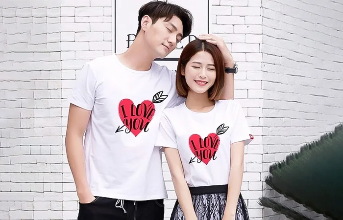 Yêu xa nên tặng quà gì cho bạn gái