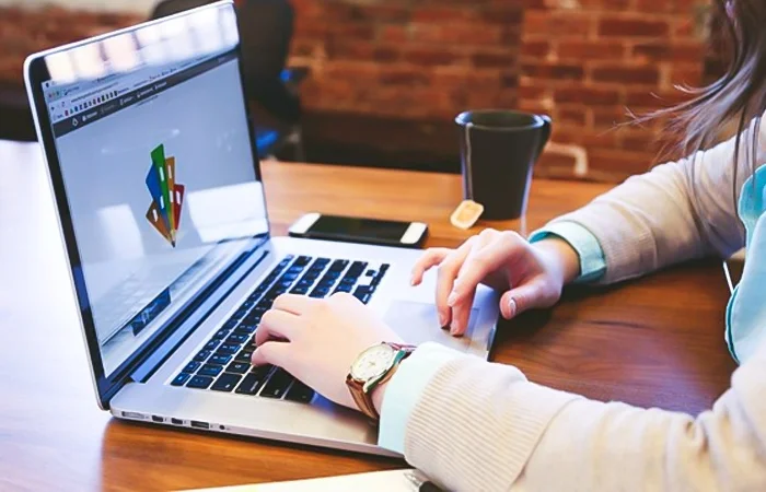 có nên học toeic online không