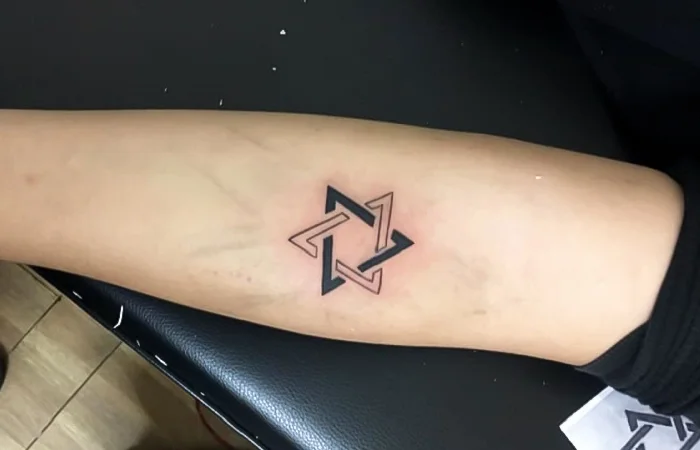 ý nghĩa hình xăm ngôi sao 6 cánh
