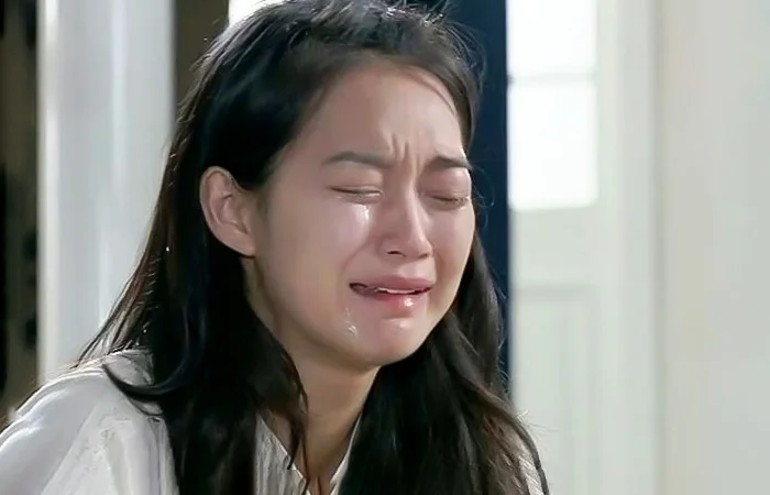 Nằm mơ khóc điềm báo gì? Lành hay dữ?