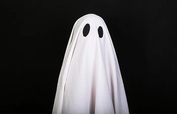 Nằm mơ thấy ma có điềm báo gì? Lành hay dữ? Đánh con gì?