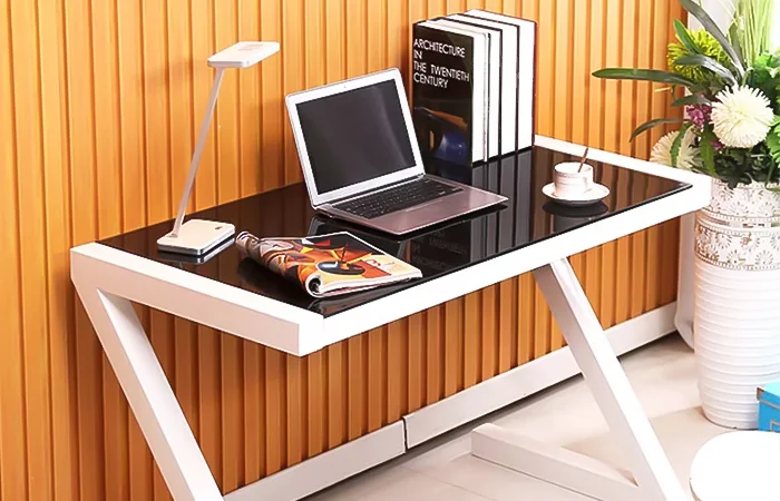 hướng bàn làm việc tuổi đinh tỵ