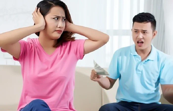 Phải là gì khi chồng ăn nói thô lỗ với vợ?