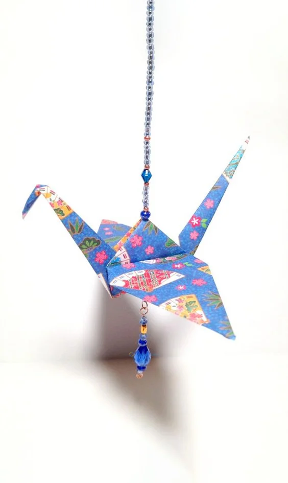 Hình nền con hạc giấy cho điện thoại