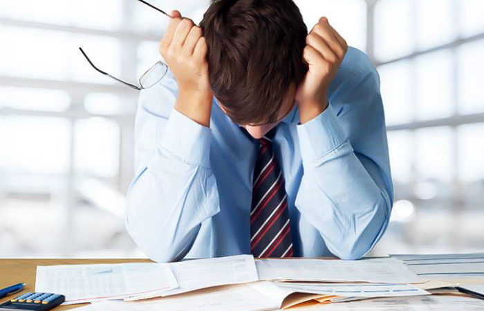 nằm mơ phá sản
